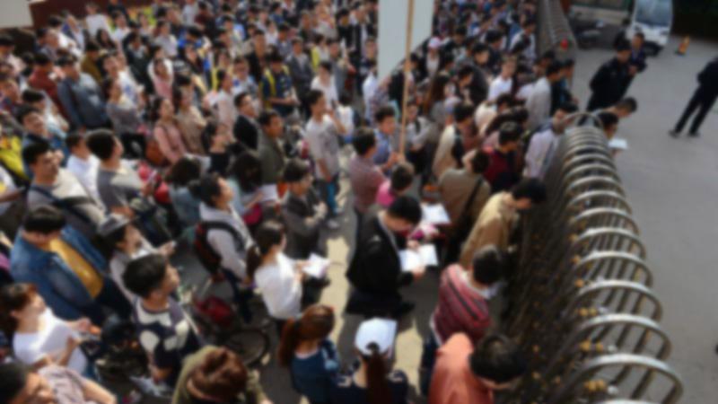 别死磕考编！2025年轻人的3个“反骨职业”，薪资翻倍还不卷