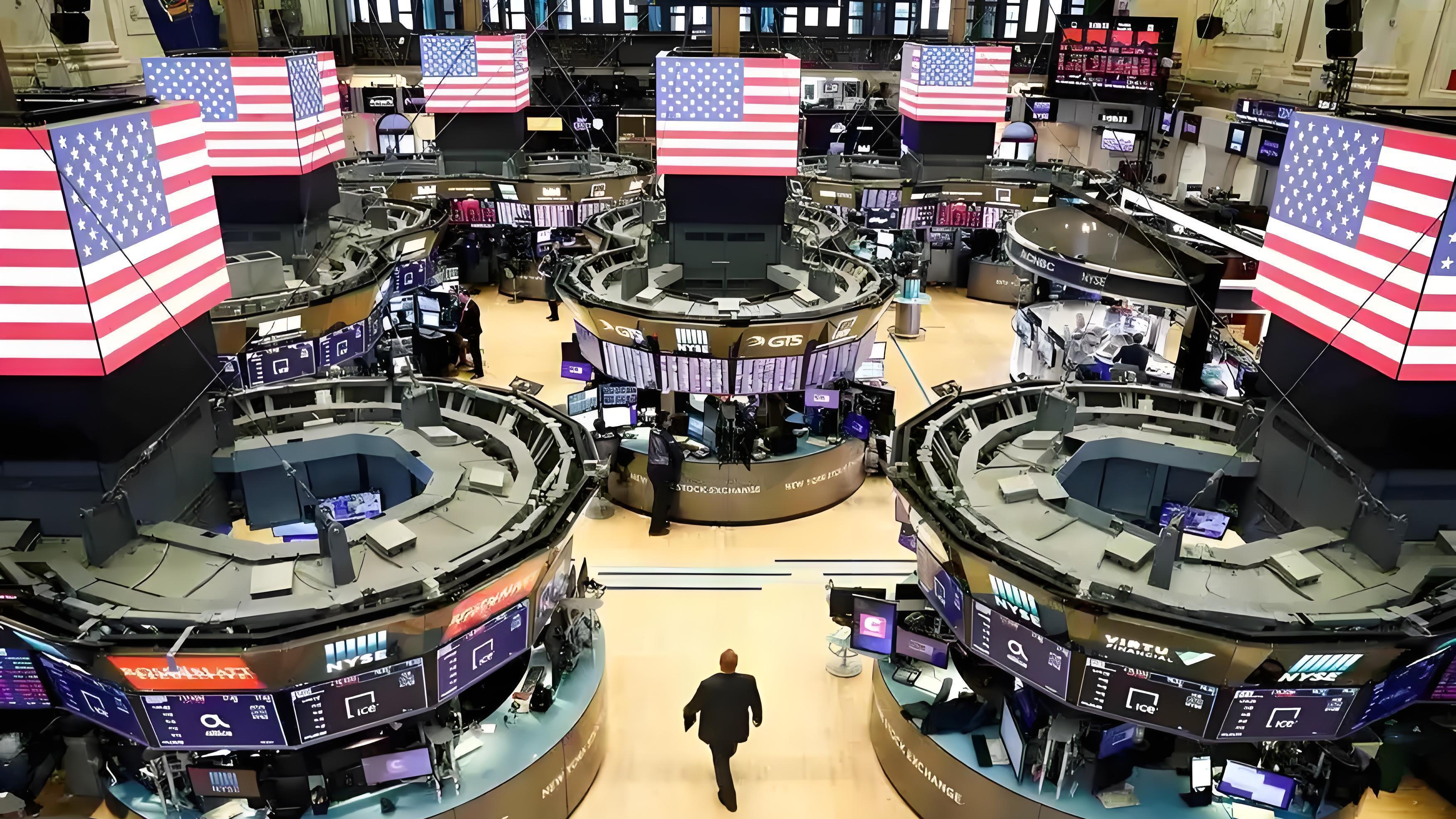 中方反制后不到1天，局势开始失控，全美爆发示威，特朗普：挺住