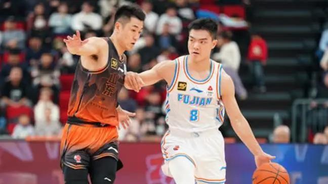 清远籍后卫黎伊扬已进入巅峰，加强投篮3分球命中率队内最高