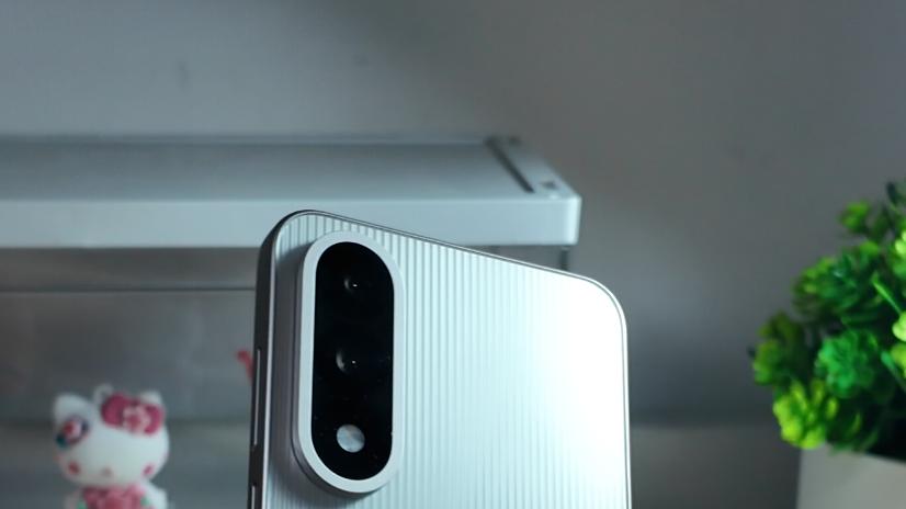 学生党开学选机，我看一加 Ace5 至尊版很合适