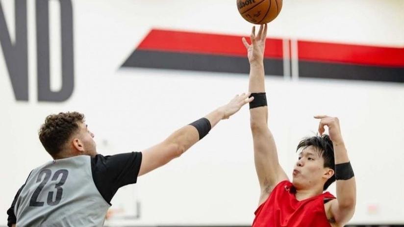 后悔选杨瀚森，遗憾错过奎因科沃德，真相是给开拓者也用不好