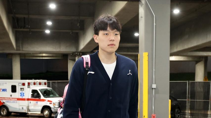 马刺 “无马” 亦驰骋，阿夫迪亚空砍难救主，杨瀚森仅一个篮板