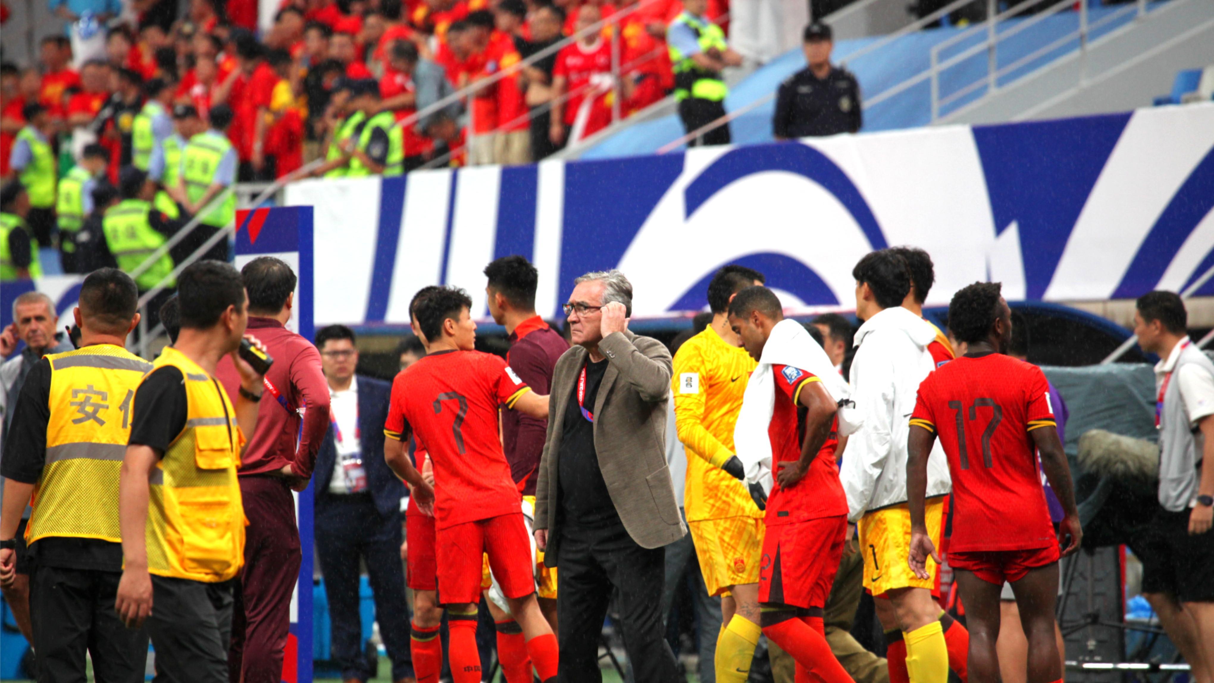 国足最新名单存隐患，泰山队只有三人不意外，王大雷主力位置稳固