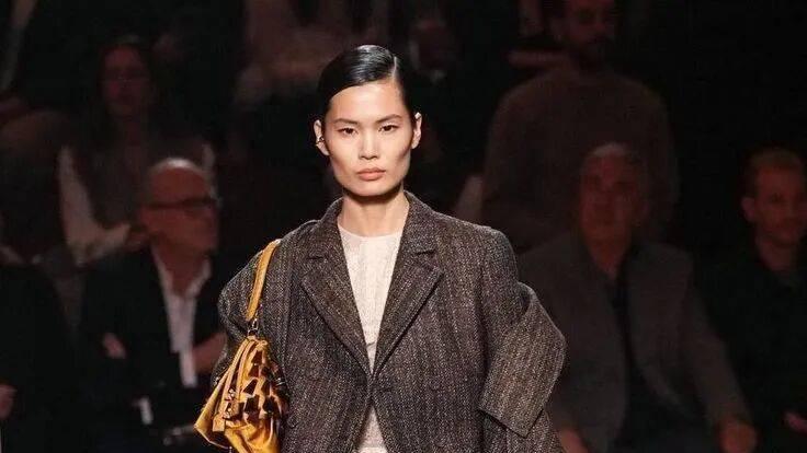 Fendi 2025秋冬秀场