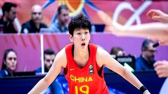 U19女篮四国赛战报，张子宇缺席，李雨汧砍下19分