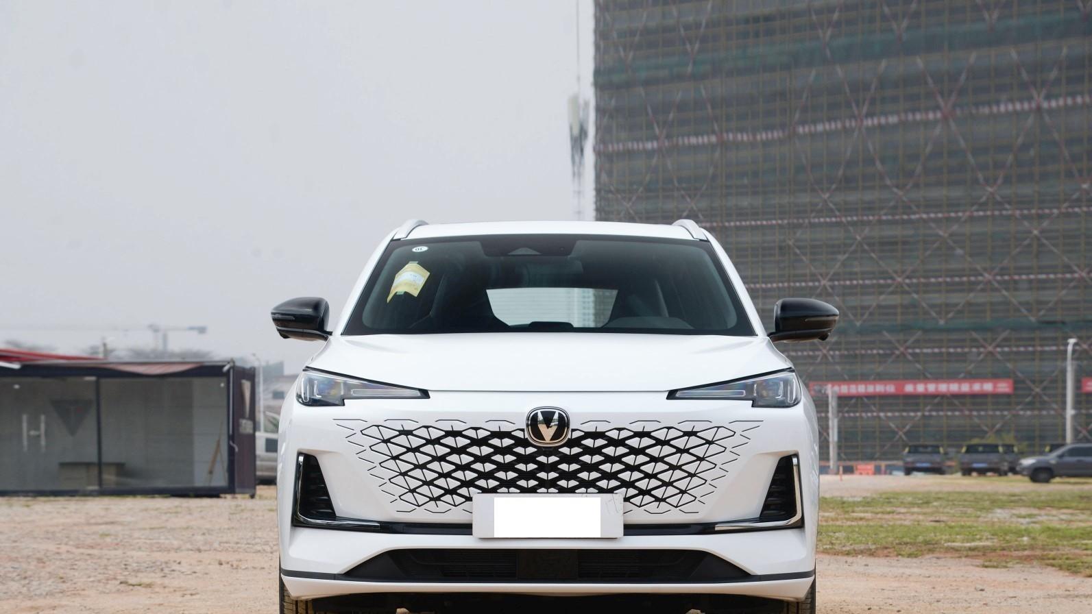 新车来袭：长安CS55 PLUS PHEV，高颜值，省油，你心动了吗？