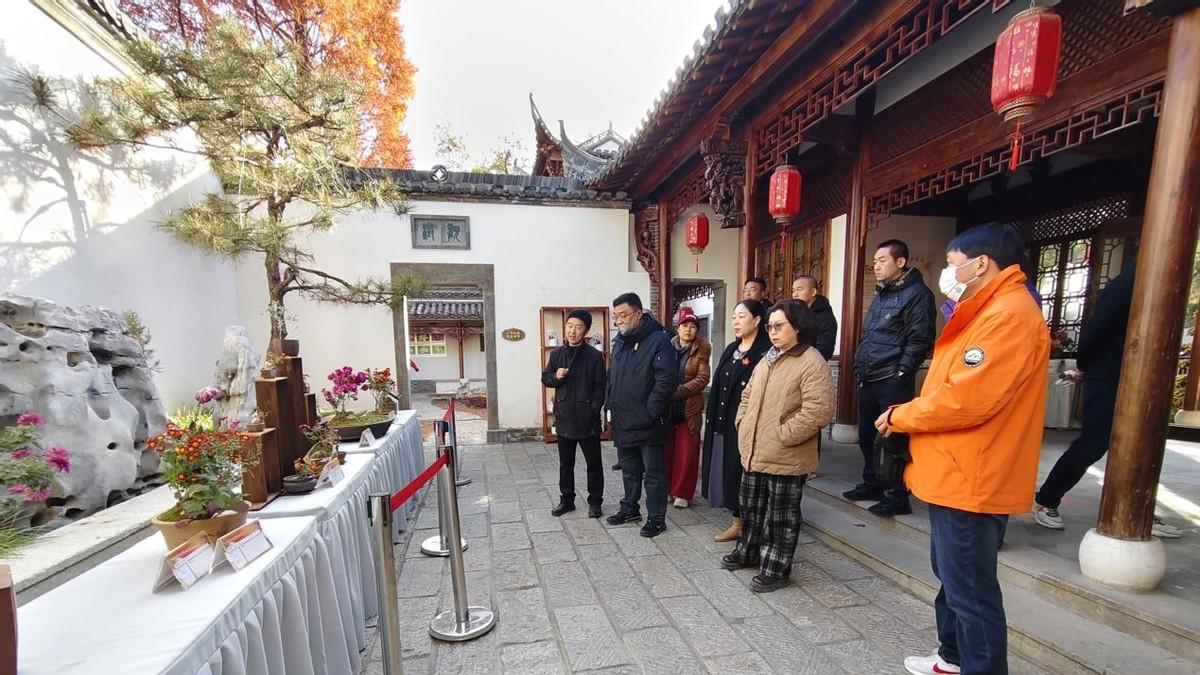 保定：园林聚力专题培训，竞秀公园自然学堂“赏菊论道”