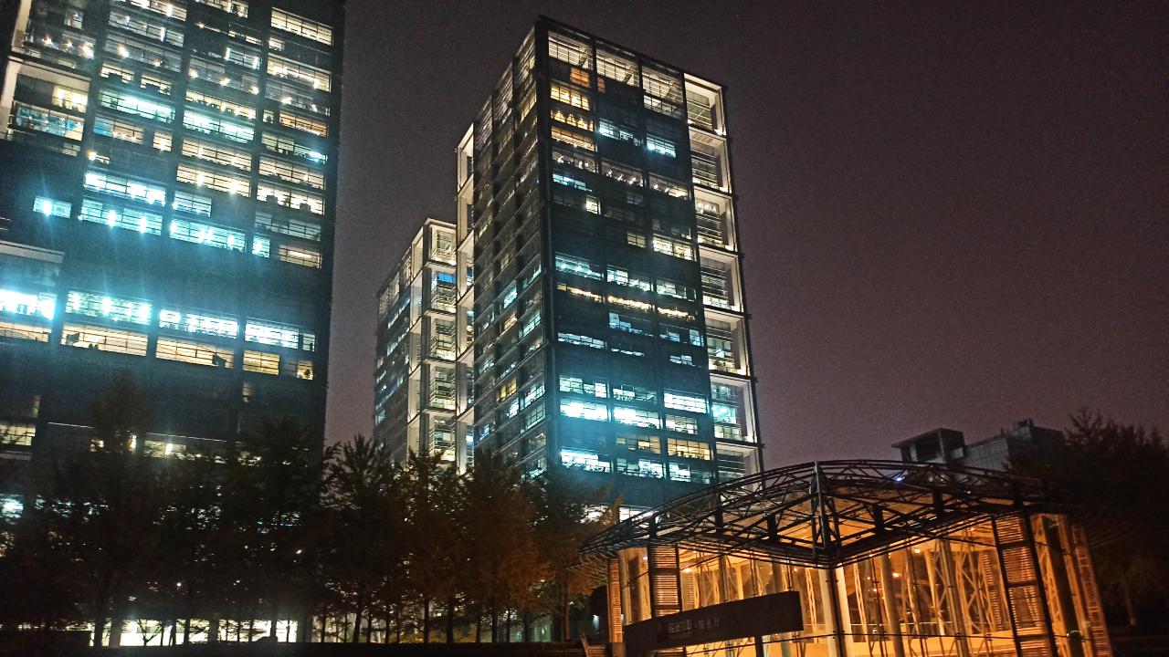 亲戚篇章：血缘与利益的微妙博弈