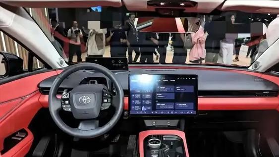 当新势力都在挖墙角，一汽丰田bZ5如何用安全开启合资反击战？