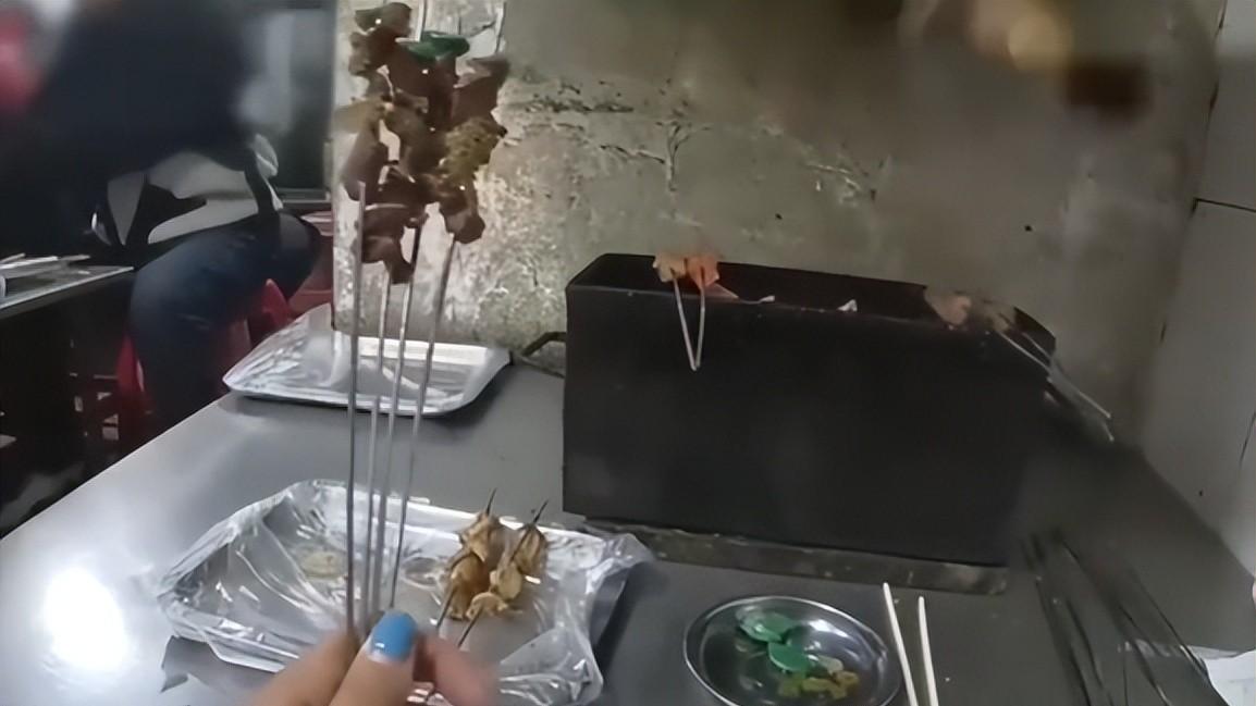 淮安烧烤店200万巨亏：三个月血本无归，真相扑朔迷离？