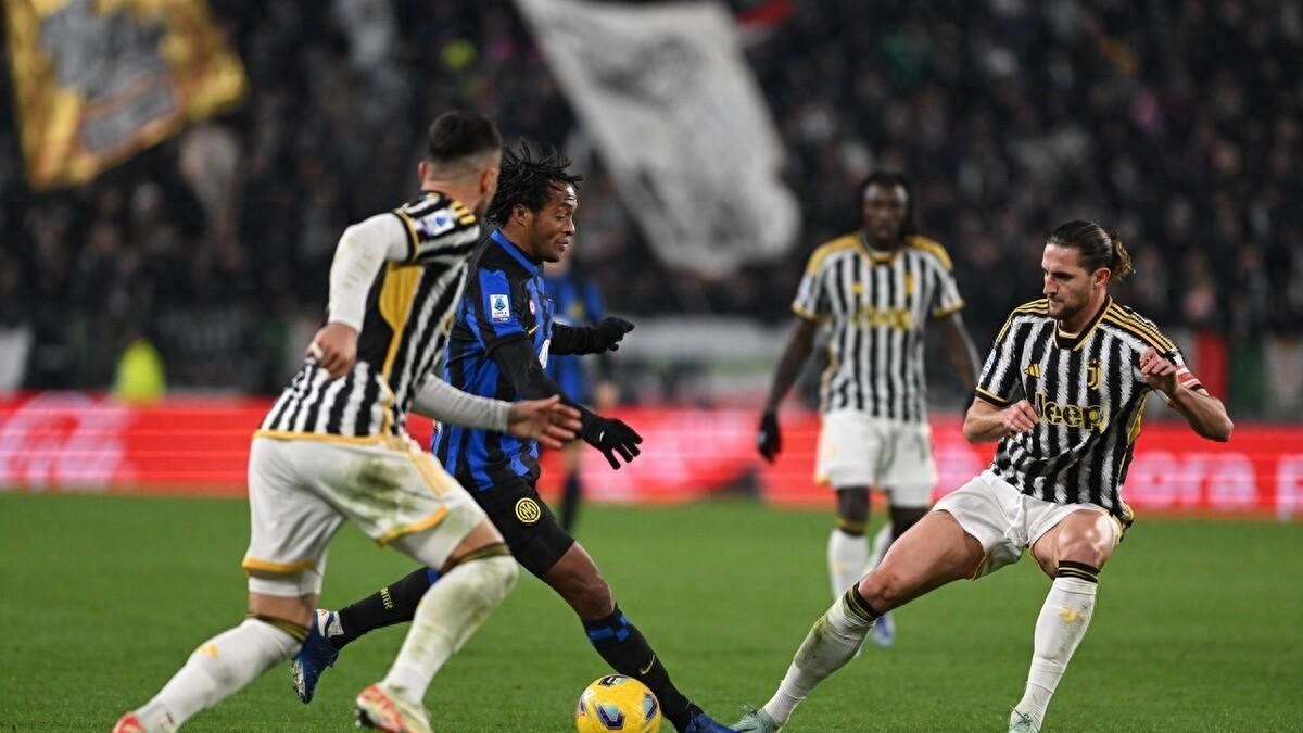 汉堡迎来德甲首个主场，面对客战出色的圣保利能力压对手？