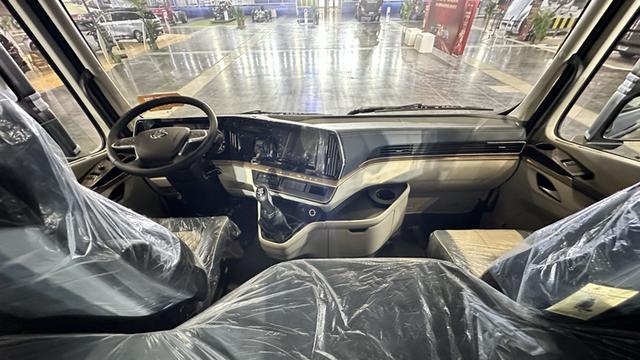 乘龙H5V星享版绿通房车：破解高压绿通运输的创富利器