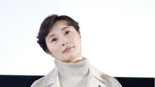 这一次，53岁的爆红吴越，狠狠打脸了陈建斌和蒋勤勤