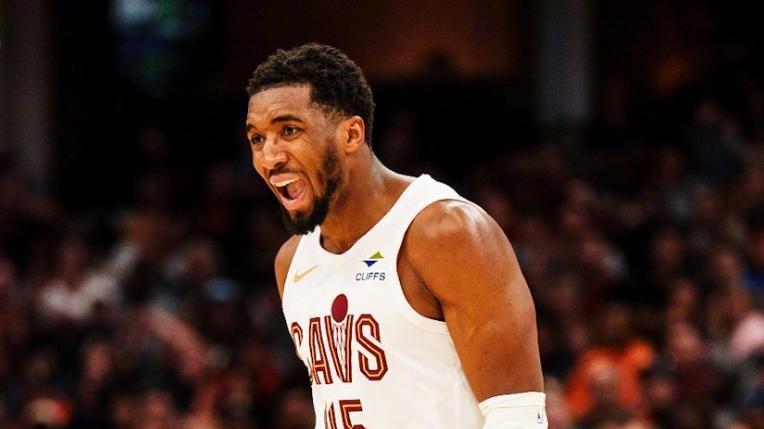 快船惨败，西部八强悬崖边，季后赛希望渺茫？