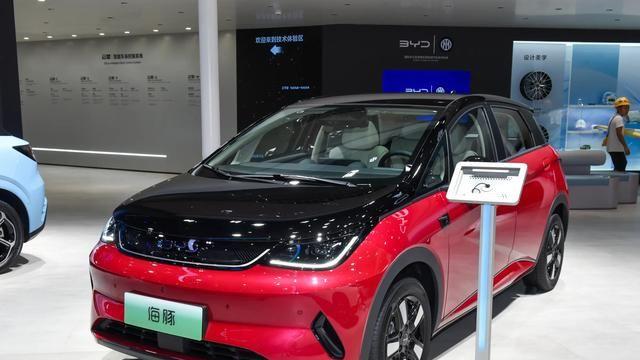 8月第4周10-20万元轿车销量排行榜：轩逸稳坐第一，秦PLUS DM紧追