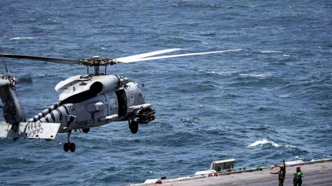 美军航母摔飞机因电磁攻击？中国军号亲自发文披露，释放3个信号