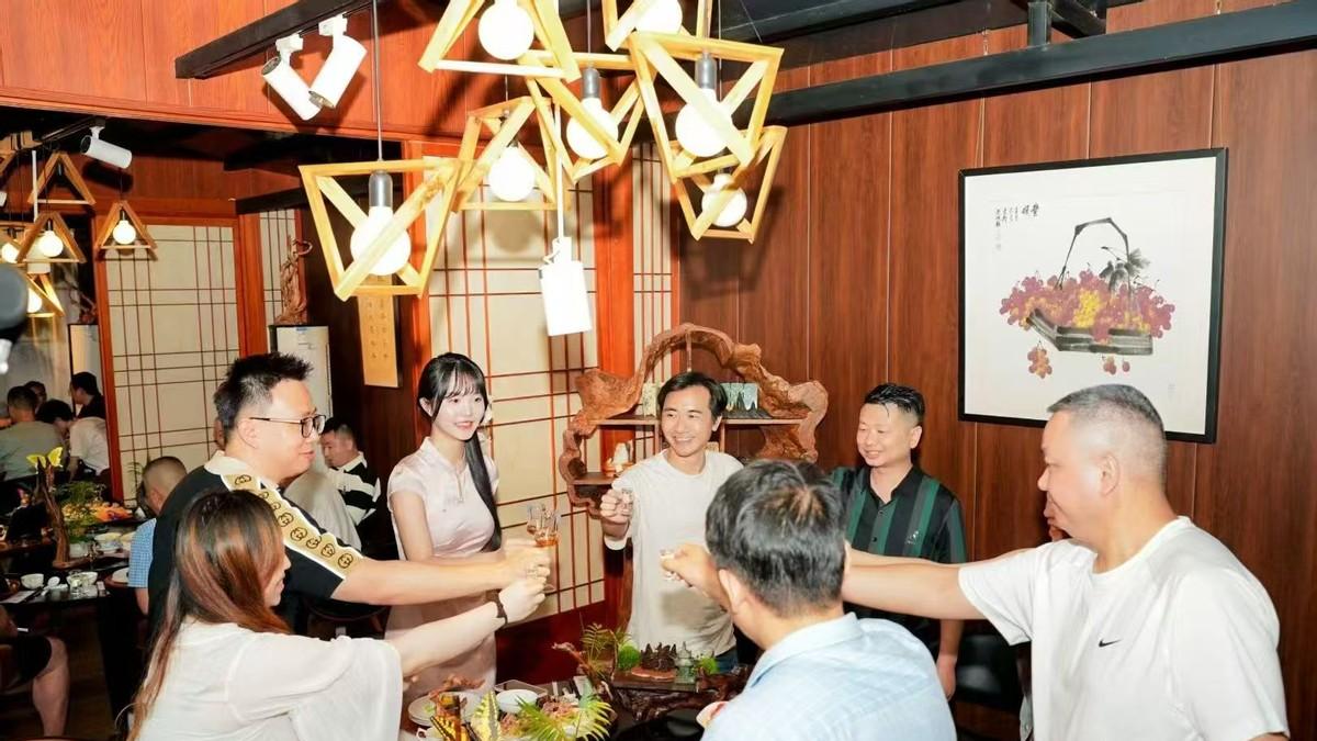 25年的传奇，服务器里最硬的通货依然还是兄弟！