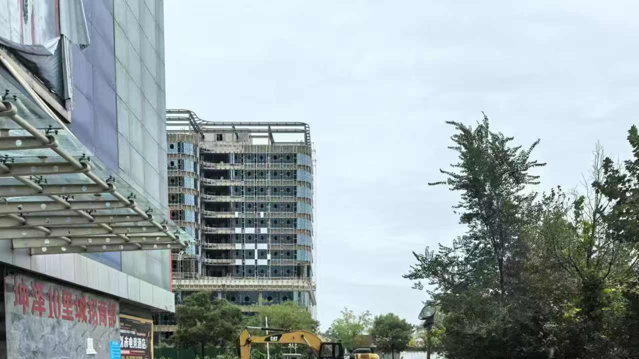 太原承包停车场成唐僧肉，遭国企高管勒索10万元，警方纪委介入退还核查