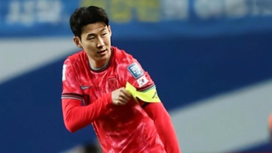 2-0！韩国队大爆发，孙兴慜贡献“无解任意球”，4天后将迎战加纳