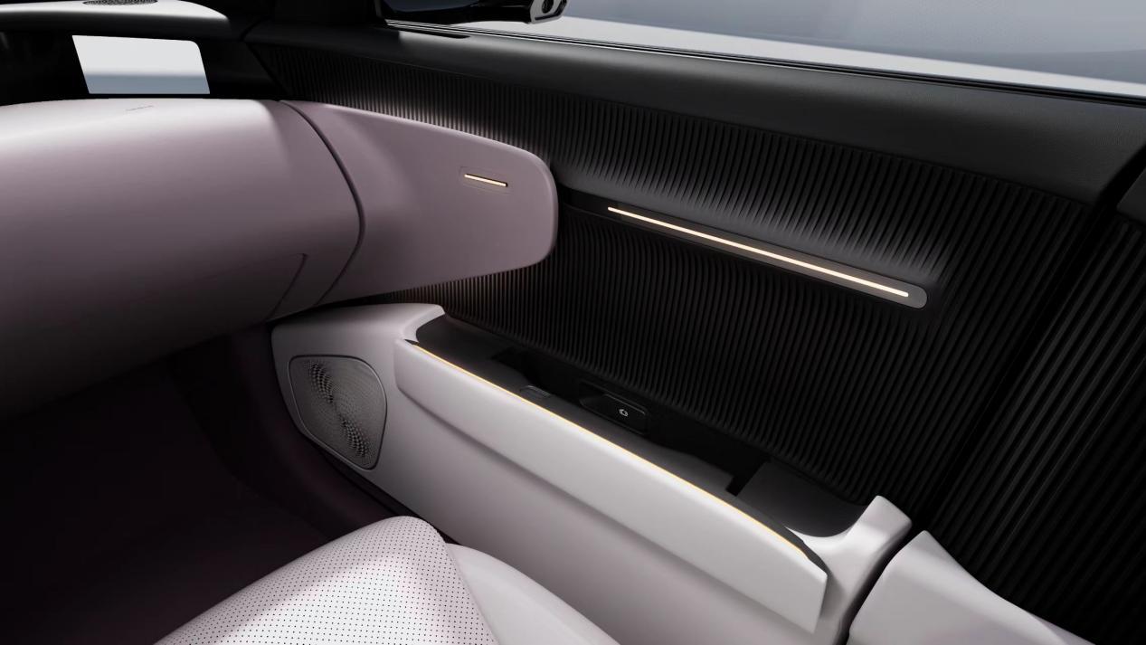 国产车追着保时捷满城跑？这届发布会玩真的，网友：帕梅车主连夜查攻略