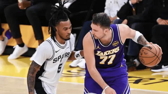 字母哥潜在下家赔率：湖人勇士进前五，马刺是头号搅局者？