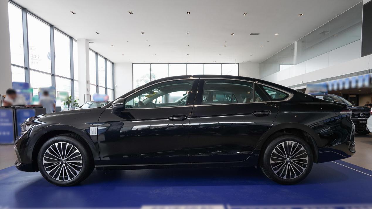 2024款大众迈腾B9，全方位升级，空间大配置丰富，适合家用