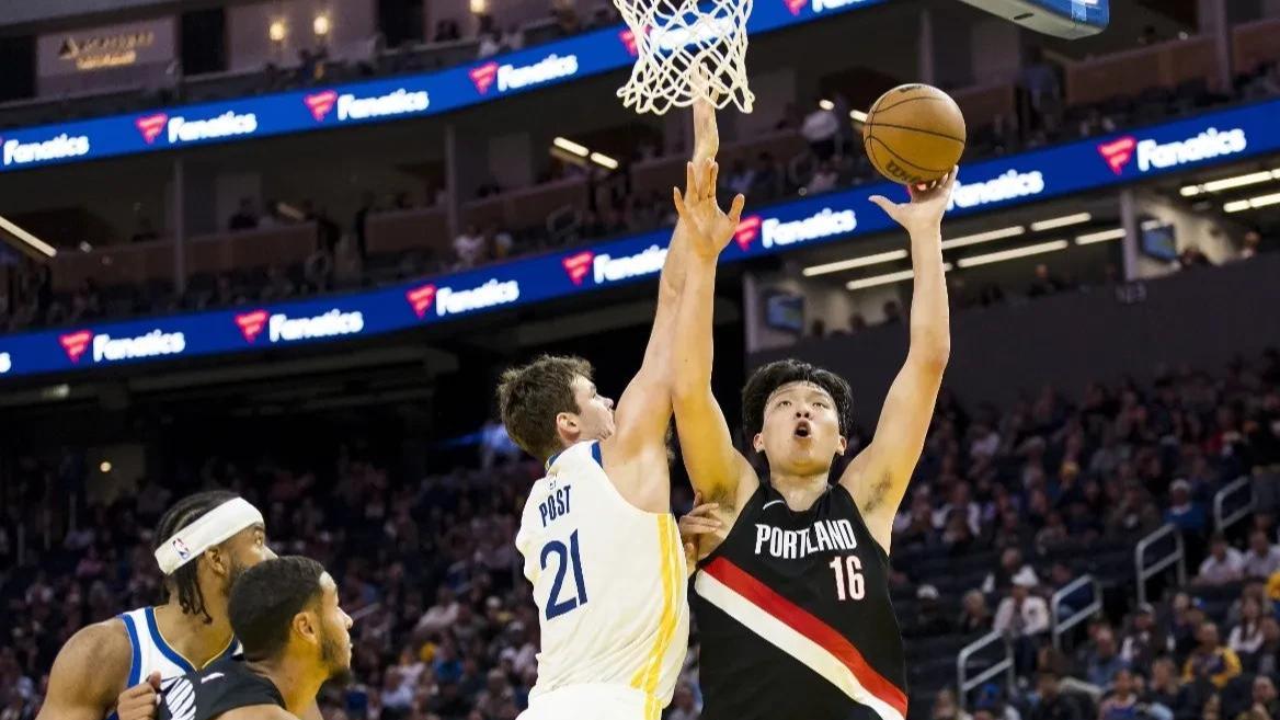 NBA首秀PK！杨瀚森表现如何？
