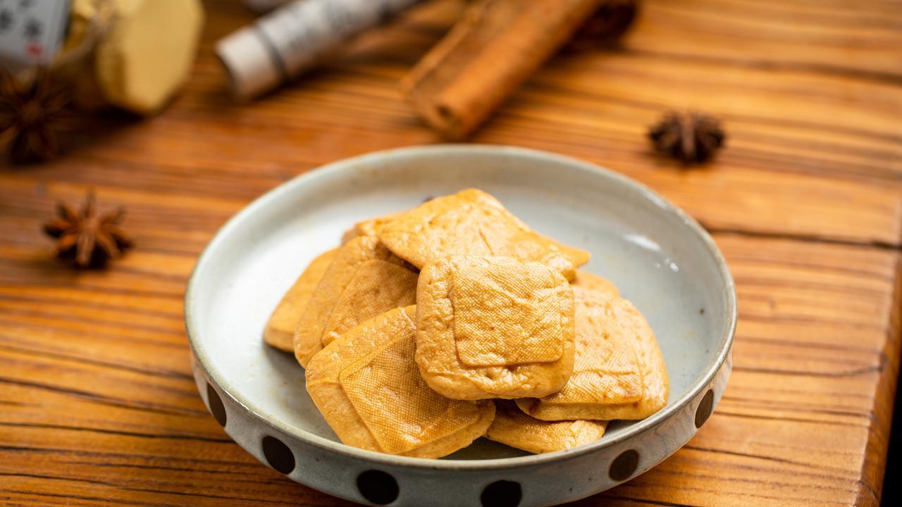 同样的豆制品，香干和豆腐干区别这么大，90%人买错，两种差太多