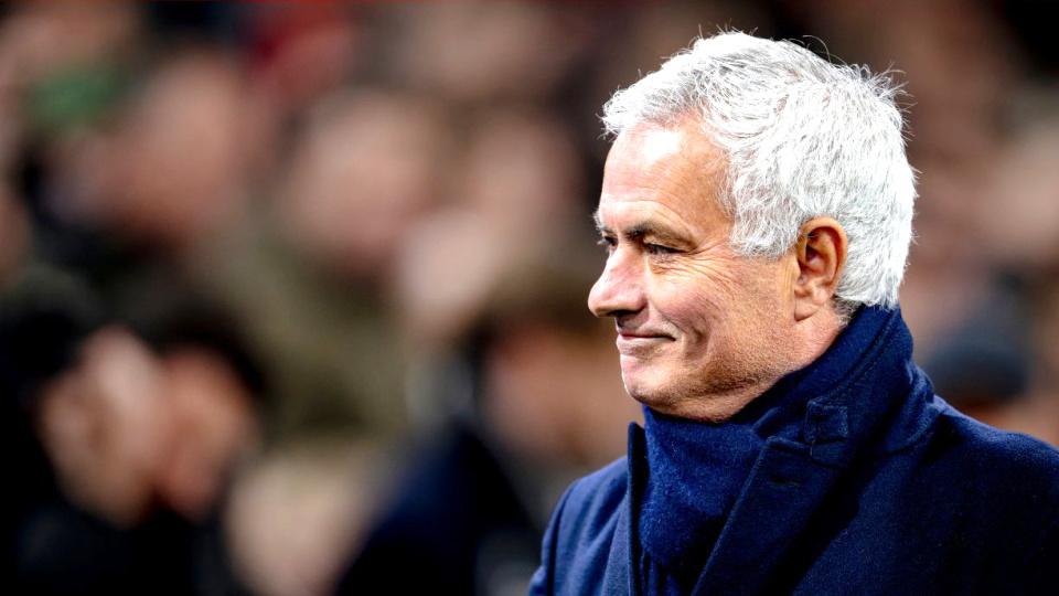 随着切尔西3-0巴萨，曼城0-2爆冷！欧冠最新积分榜：穆里尼奥首胜