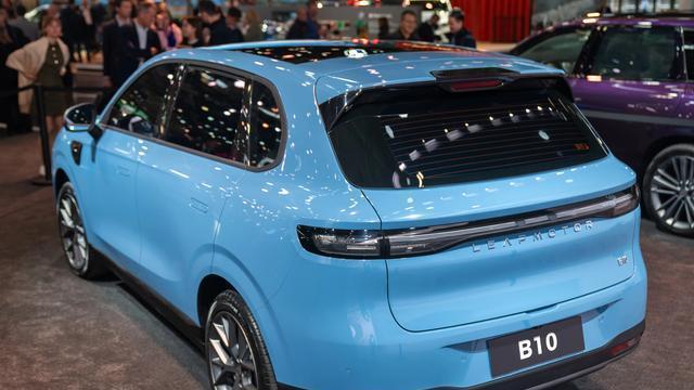 零跑B10：配备激光雷达和8650智驾芯片，支持L2级智驾，如何？