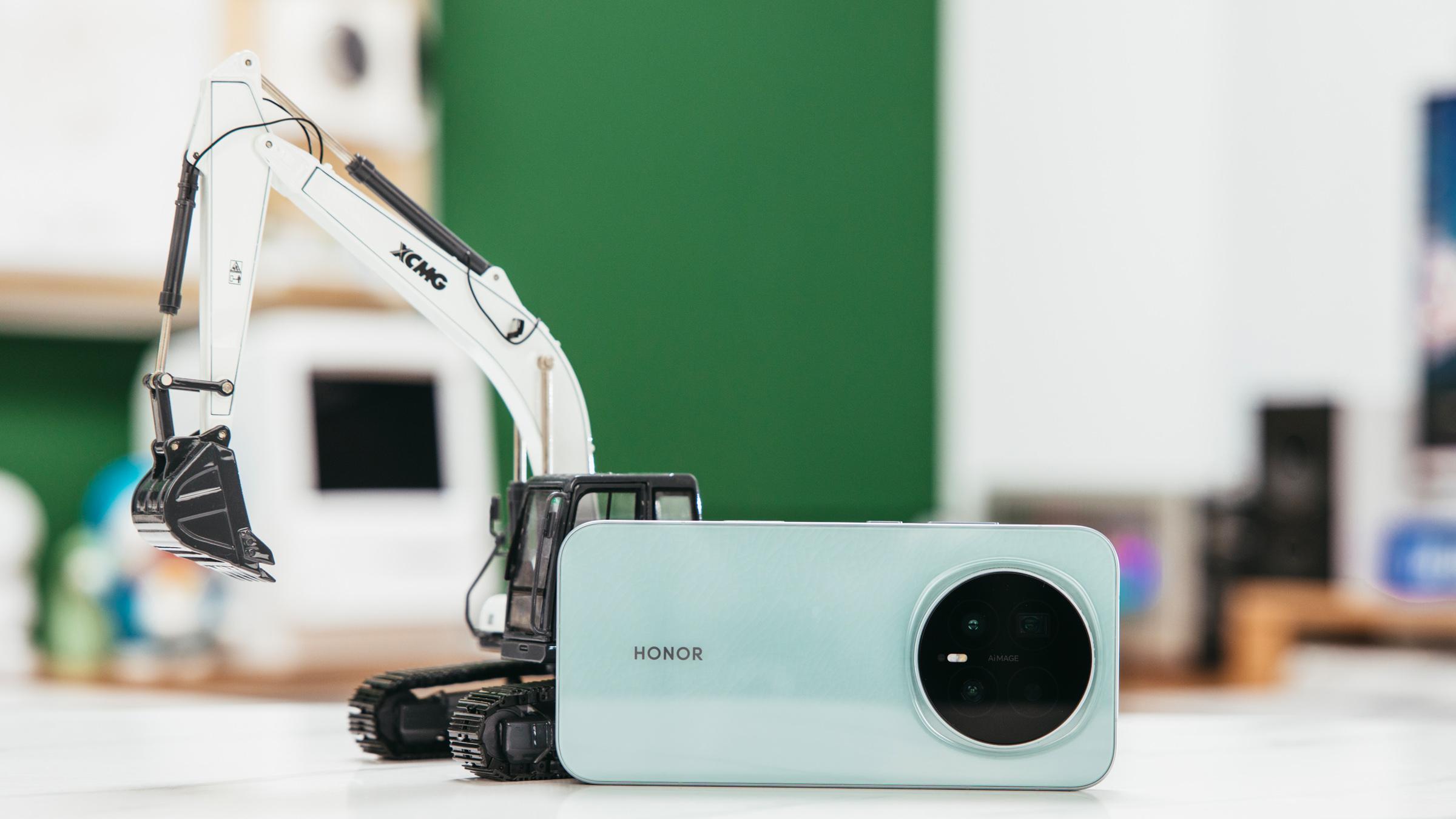 第五代骁龙8至尊版赋能，荣耀Magic8上手体验