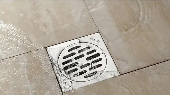 地漏渗水比堵塞更可怕？很多家庭都忽视了这个关键！