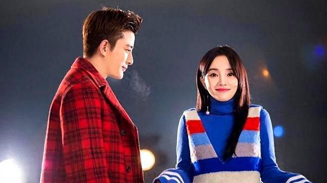 离婚6年后，再看李小璐与贾乃亮的婚姻，才明白李小璐有多冤