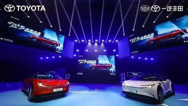 一汽丰田bZ5稳健登场，新能源车选购新标准，务实家庭的首选座驾