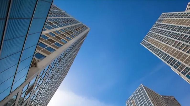 房价到底是上涨还是下降？房贷利率或许更能说明真相