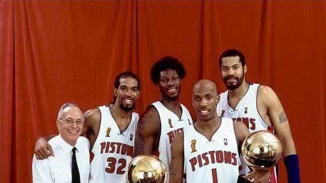 康宁汉姆25+12+11三分绝杀 阿德巴约30+9+8 活塞送热火9连败