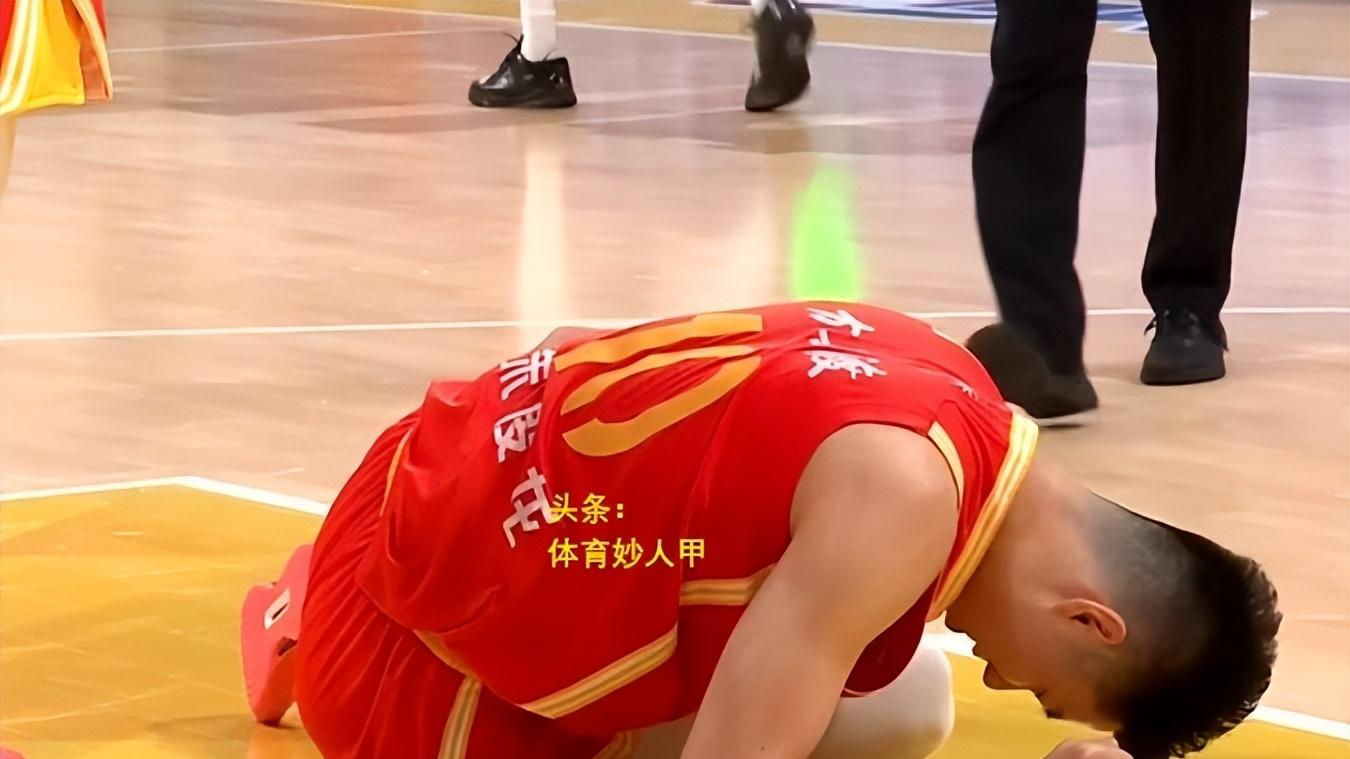 朱俊龙伤情更新！今天到医院检查，走路一瘸一拐，大概率打不了G2