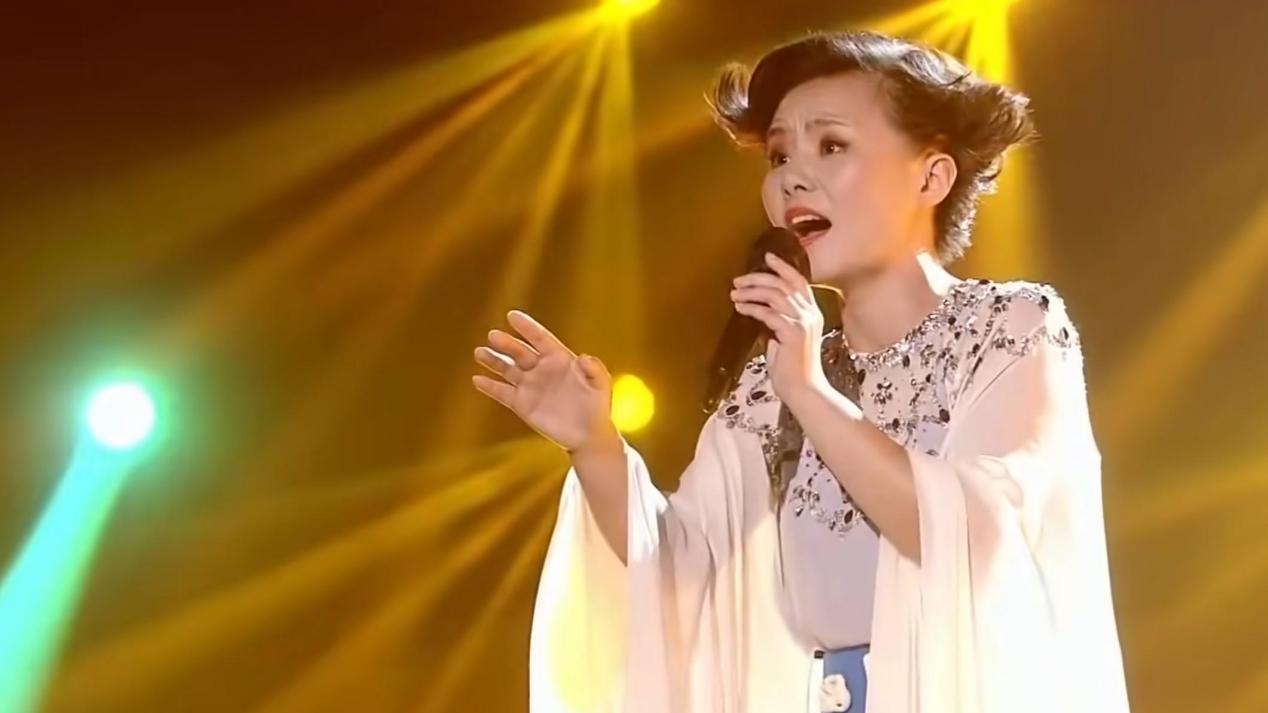 体面分手！49岁龚琳娜结束20年跨国婚姻，日常晒照早有离婚预兆