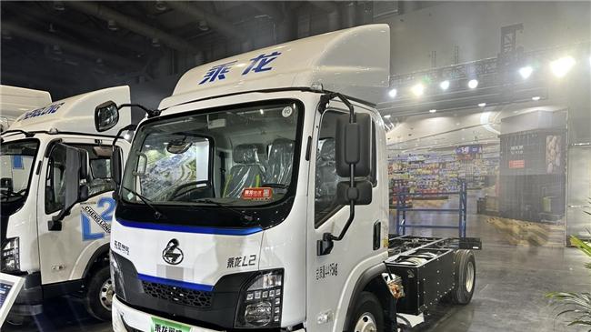 赚钱轻卡新物种, 乘龙翼威2 CNG增程轻卡较油车年省3万元