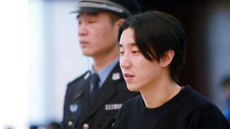 42岁“龙太子”房祖名，吸 毒出狱后想复出洗白？网友：绝不原谅！