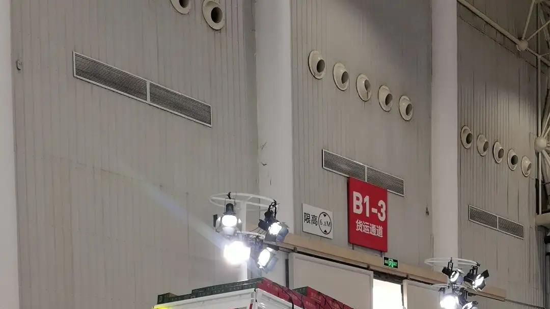 9.58万拿下续航330的比亚迪纯电轿卡T4！城配赚钱终于不用苦熬了