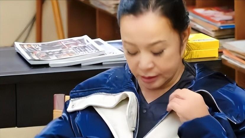 看到李小冉没教养，才懂同为孙东海前任，李小冉 殷桃为何待遇不同
