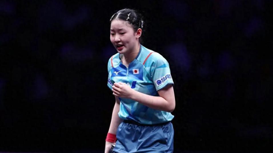 16岁张本美和用家传绝技4-2胜削球手，成为日本女乒新一姐