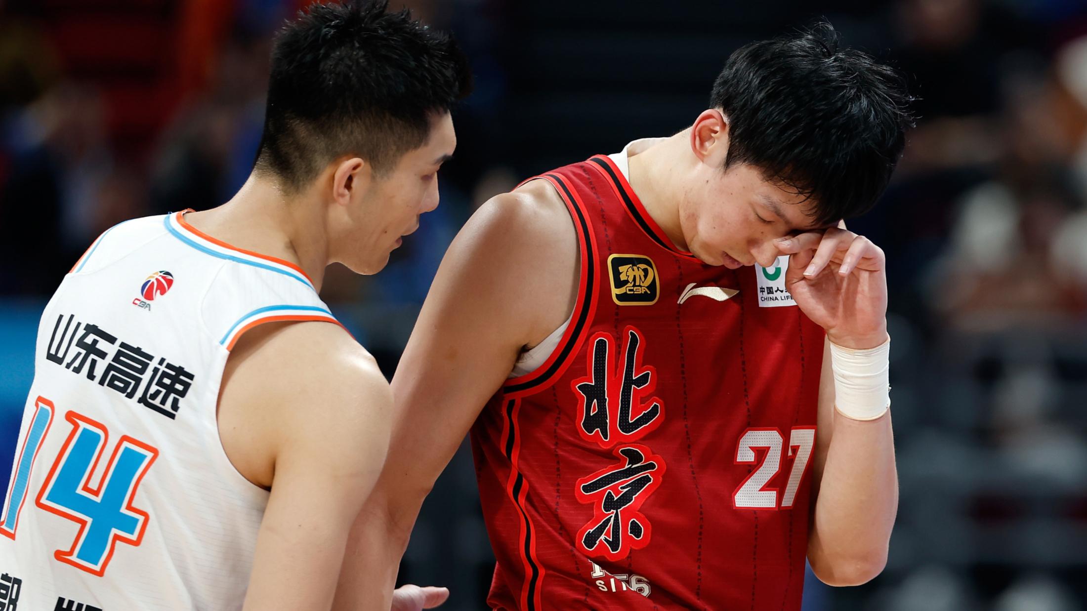 周琦详述NBA生涯，真是饮水机管理员？