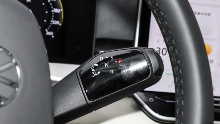 预售11.99万起，零百加速8秒8，轴距2731mm，全新速腾L会火吗？