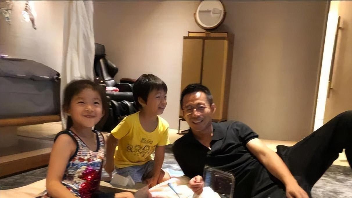 汪小菲不战而胜满血复活，S妈哑巴吃黄连，大S的贵物谁也拿不走