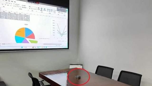 工作室秒变影音室！MOON 月亮五重奏回音壁，开会娱乐两不误