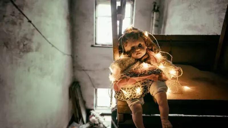 民间怪谈: 诡异人偶