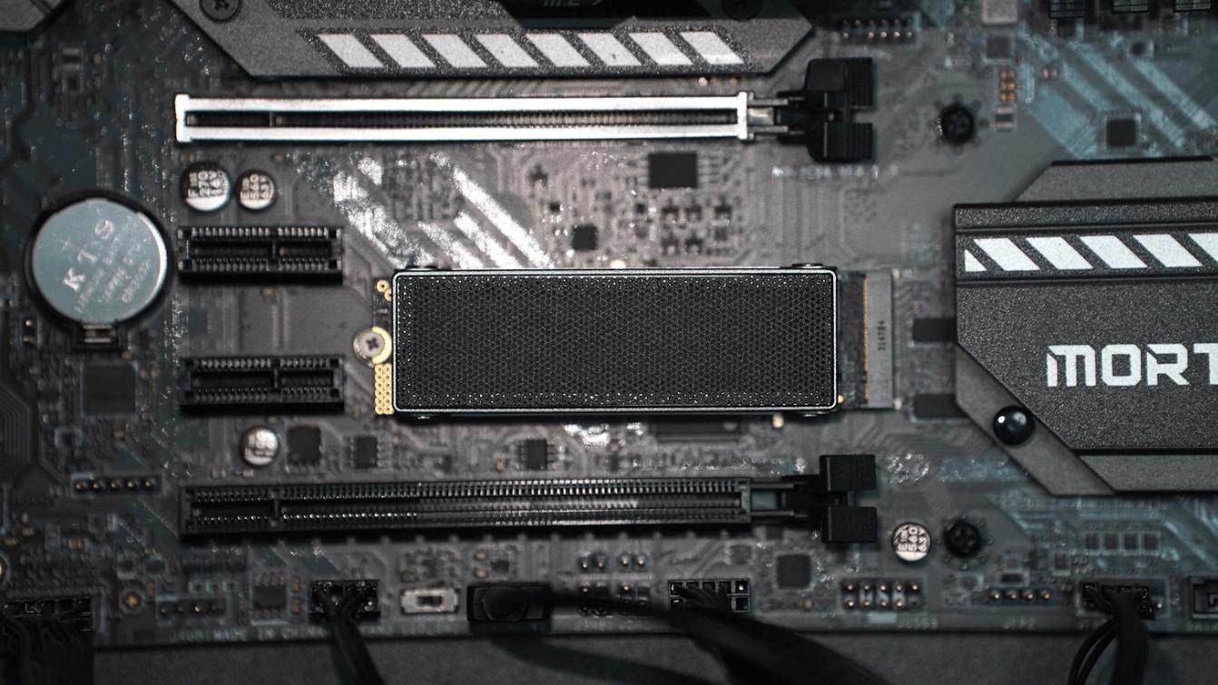 不尬吹，ORICO 的固态硬盘确实有质的变化——出厂自带散热马甲的ORICO OSC 体验更上一层楼