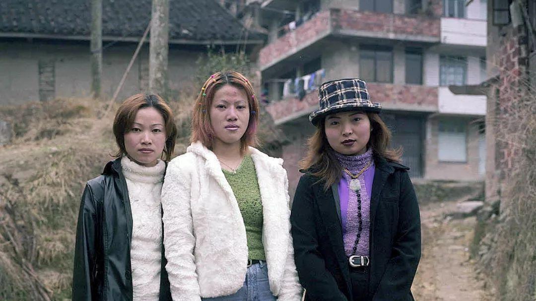 太让人心疼了！90年代的“打工妹”，引起无数人共鸣